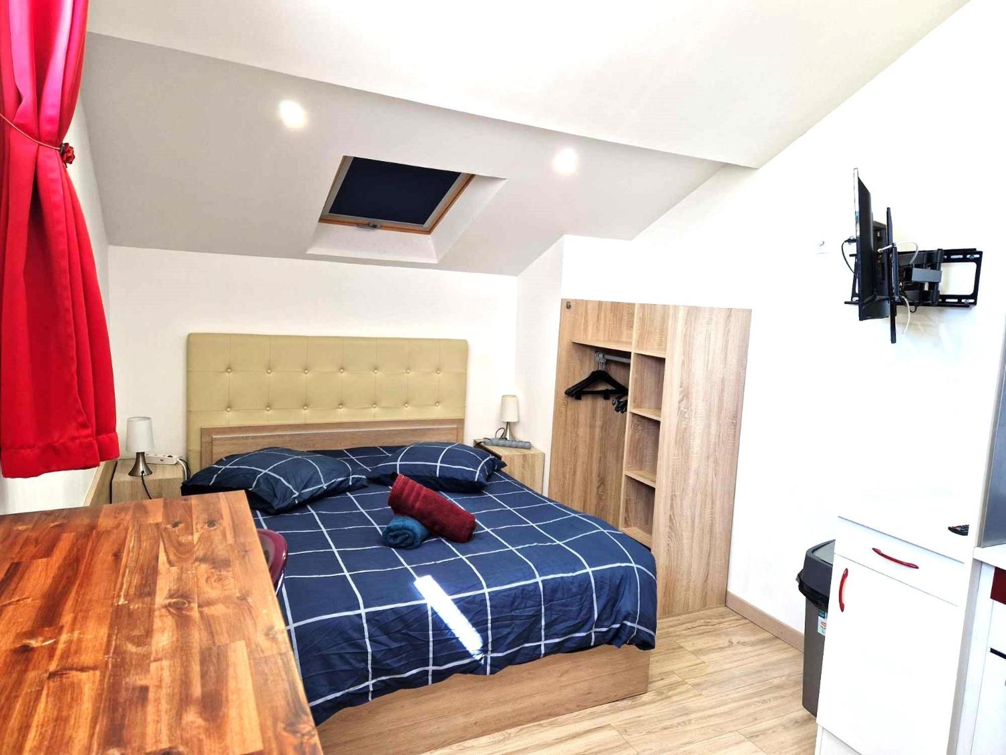 08 - Tres Joli Studio Tout Equipe Avec Parking Privatif Gratuit, Grand Fourgon Possible, Tout Le Linge De Maison Est Fourni Razac-sur-lʼIsle Exterior foto